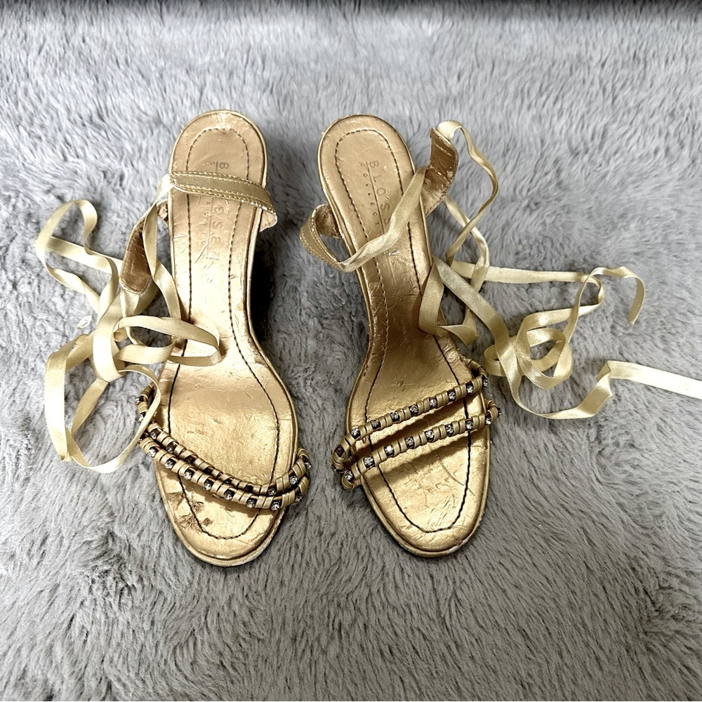 Blossem golden heals ankle wrap shoes size 7